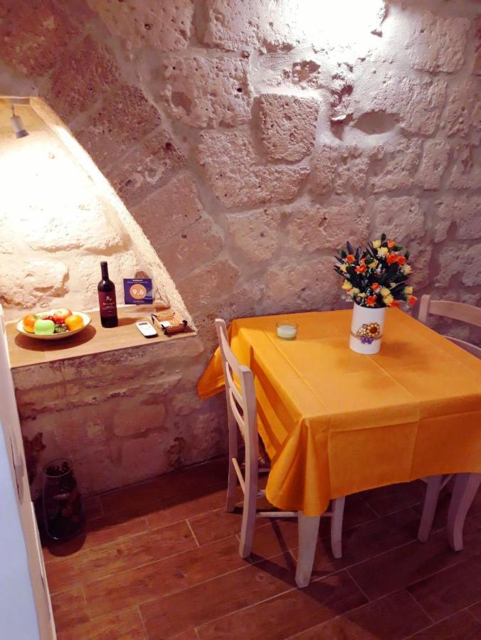 Loft Albicocca Bed & Breakfast Bari Ngoại thất bức ảnh